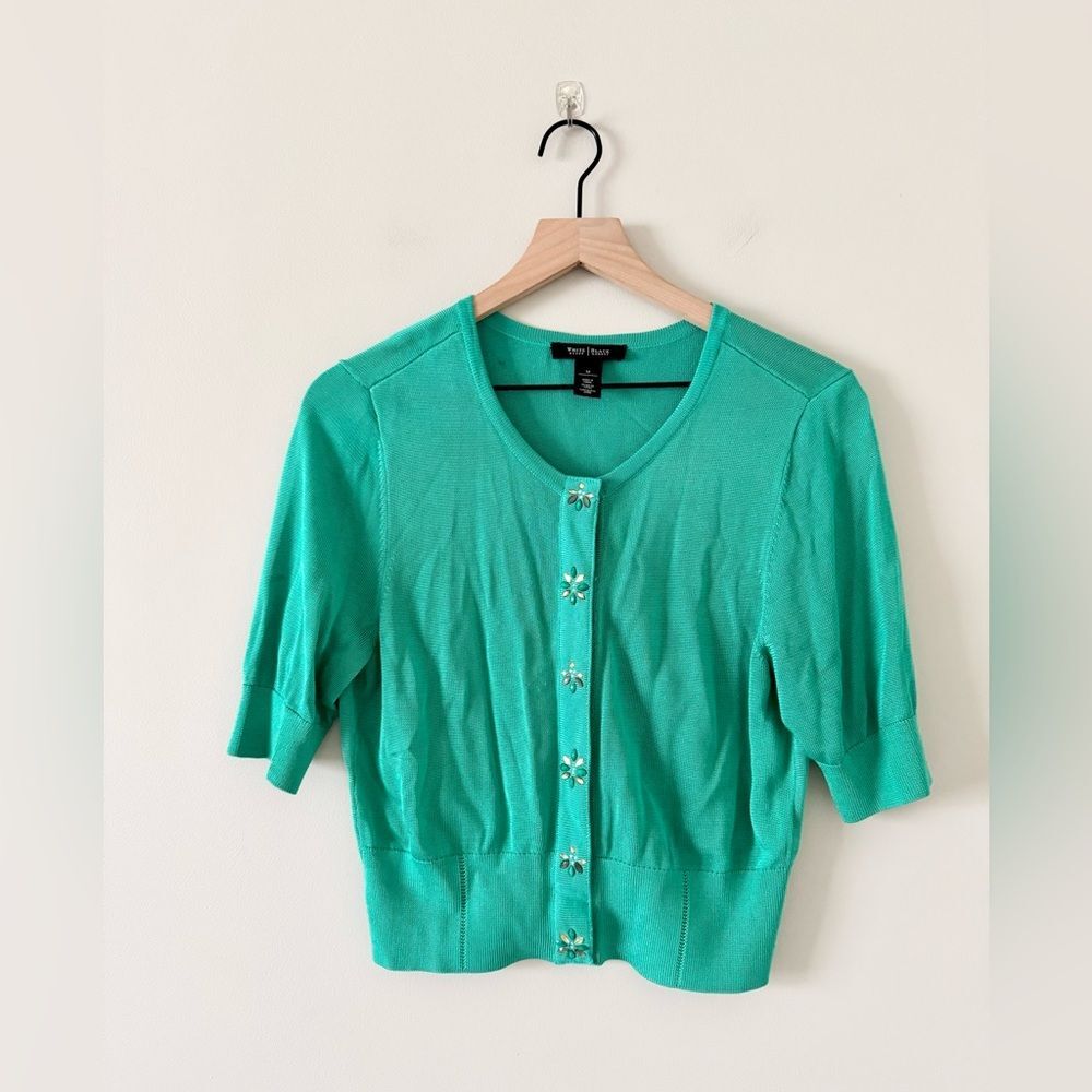 White House Black Market Lightweight Short Sleeve Cardigan w. Jewel in Green M